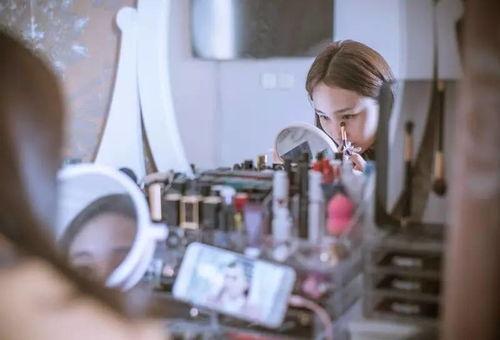 最新国产网红主播小视频