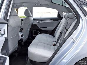 国产电动车帅气视频播放,帅气的瞬间，点燃你的驾驶激情